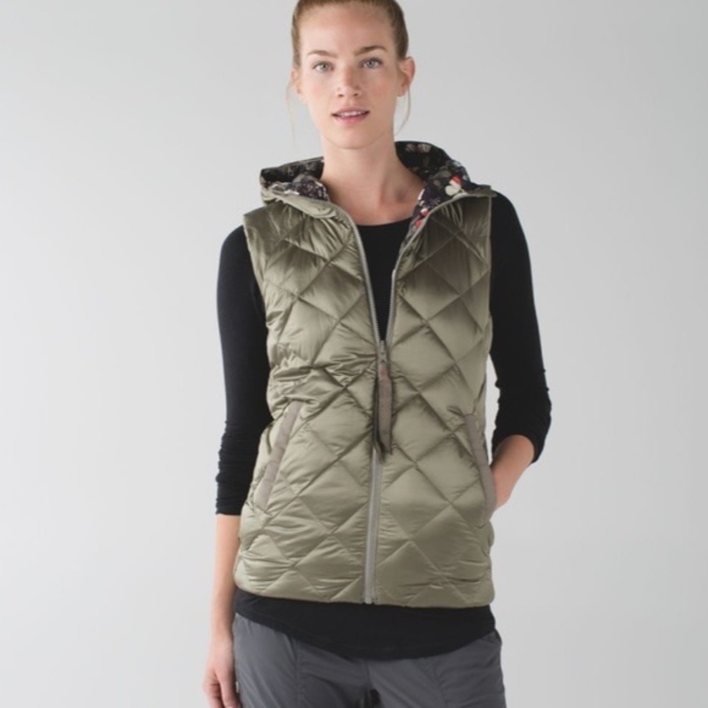Lululemon The Fluffiest Reversible Vest - Size 8 (Medium) but fits like a 6